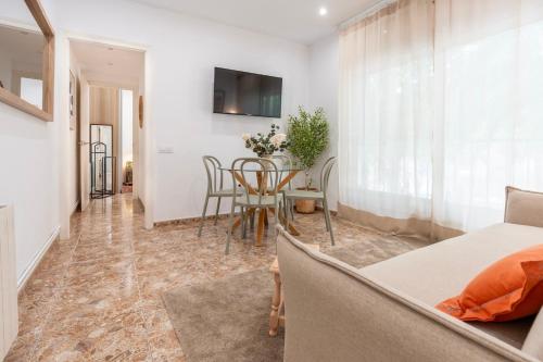 Charming 3-Bedroom Flat in the Heart of Les Corts