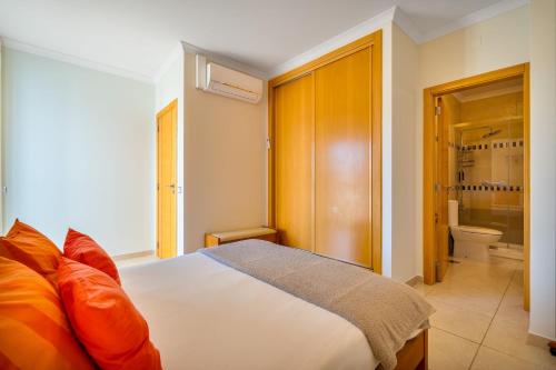 Bright 2BR with Pool near Beach by LovelyStay