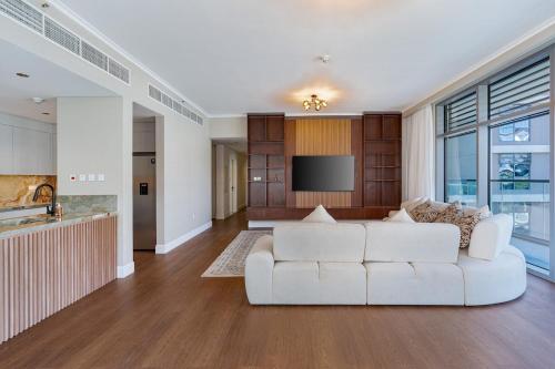 Spacious 3BR Maid, Park View Pool, Gym 2 parking
