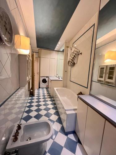 Elegant Large flat for Family and Groups