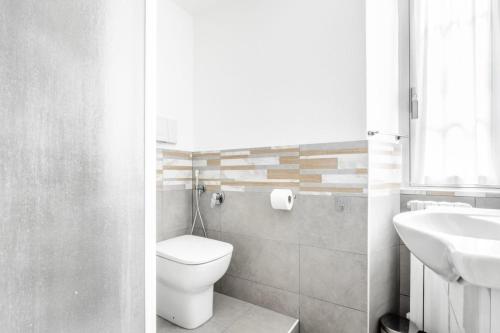MEDA6 Pretty House Navigli by Hospity