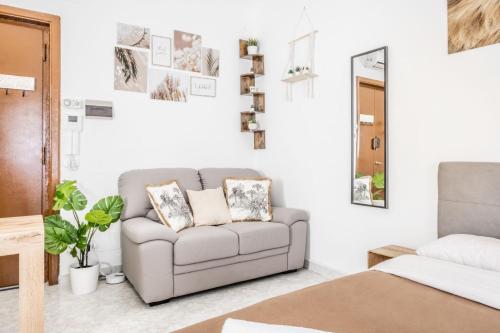 MEDA6 Pretty House Navigli by Hospity