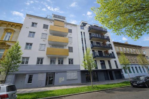 Schön eingerichtetes Apartment mit Terrasse