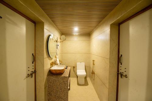 Phòng tắm tại Crystal Resort