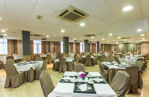 Restaurace v ubytování Sercotel HMO Martina