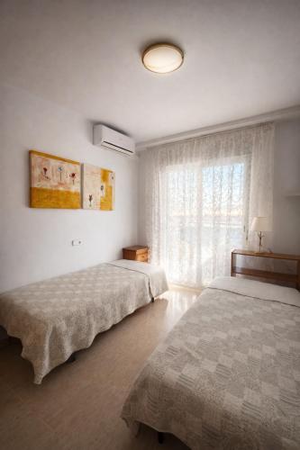 Holiday Apartment with Padel & Tennis