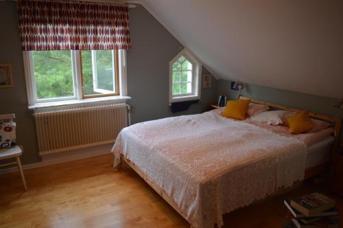 En eller flere senge i et værelse på Humlebo