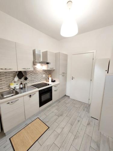 Køkken eller tekøkken på Exclusive house - tra Malpensa MXP e Milano - Legnano