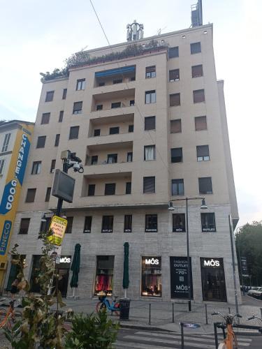 Garibaldi Apt-Milan Moscova District-Cozy&Central photo 31