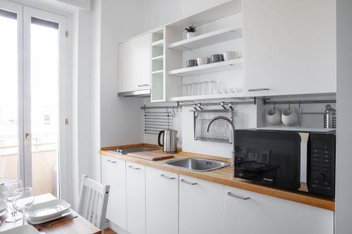 Garibaldi Apt-Milan Moscova District-Cozy&Central photo 19