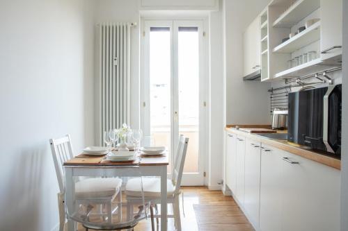 Garibaldi Apt-Milan Moscova District-Cozy&Central photo 5