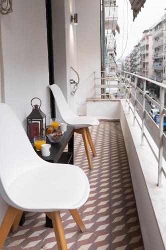 Modern Apartment In The Heart Of Thessaloniki
