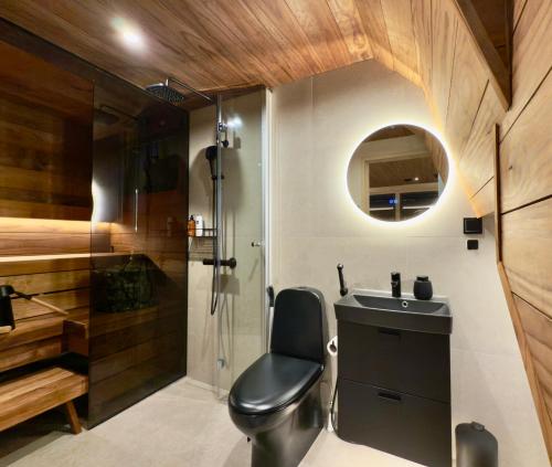 Et badeværelse på Levi Lapland Luxury Igloos C