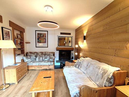 Appartement cosy 3 pièces, cheminée, garage, WIFI, Méribel - FR-1-411-185