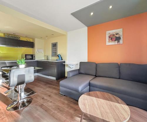 Køkken eller tekøkken på Charmant studio avec balcon et parking privé