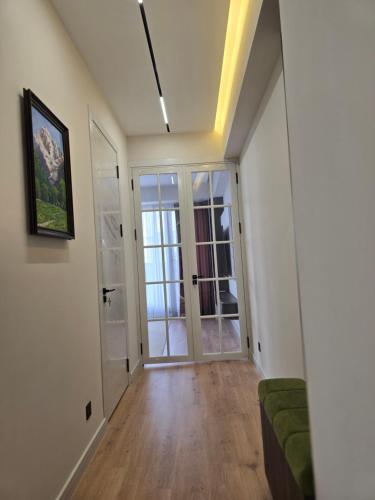 Penthouse Nusha Apartments