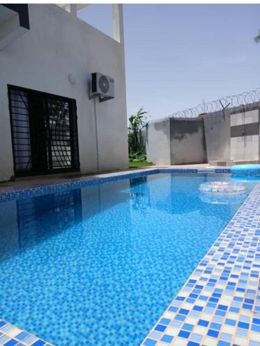 Villa 4 chambres 5 salles de bain wifi Ngaparou