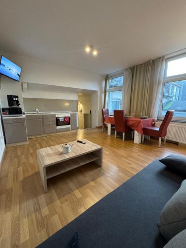 Kuchyň nebo kuchyňský kout v ubytování Schöne 2 Zi Whg MG Altstadt