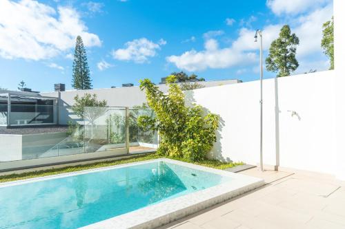 Acqua Beach by Atlantic Holiday