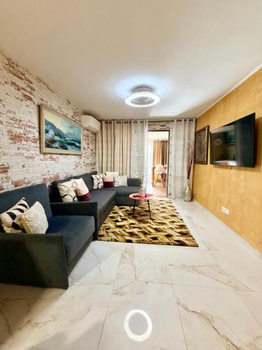 Apartment with terrace and pool, Los Cristianos