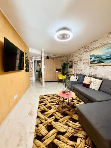 Apartment with terrace and pool, Los Cristianos