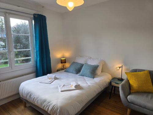 En eller flere senge i et værelse på Izar-SILS