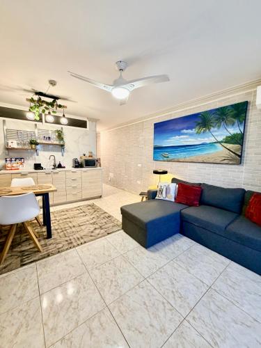 Beachfront Private Apartment in Pueblo Torviscas Sunset Harbour