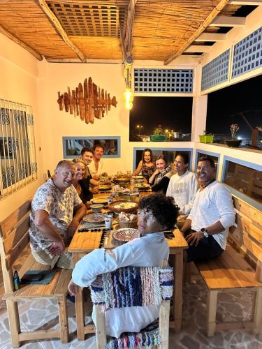 Gæster der bor på Balance Surf Morocco , Quality rooms , Moroccan food , Activities