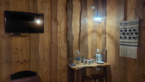 TV/trung tâm giải trí tại Cabañas & Habitaciones Del Alto