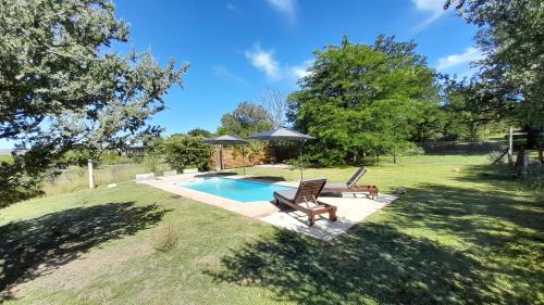 Swimmingpoolen hos eller tæt på Mahatma Villa Giardino