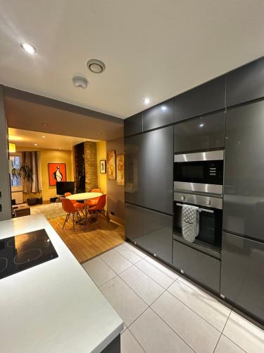 Køkken eller tekøkken på Gorgeous Oxford Flat