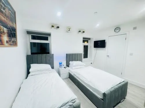 Letza House - Private En-Suite Rooms near Cardiff City Centre photo 130