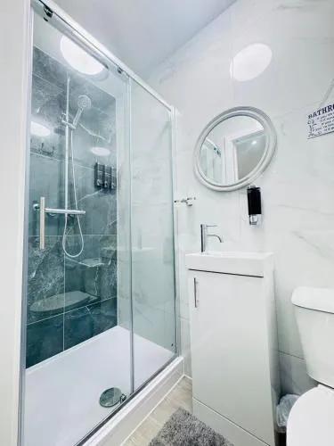 Letza House - Private En-Suite Rooms near Cardiff City Centre photo 138