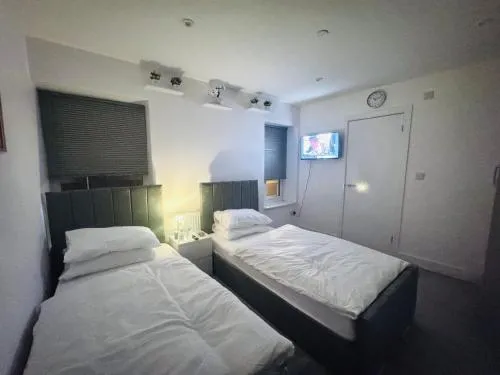 Letza House - Private En-Suite Rooms near Cardiff City Centre photo 132