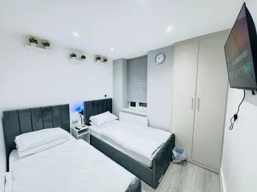 Letza House - Private En-Suite Rooms near Cardiff City Centre photo 99