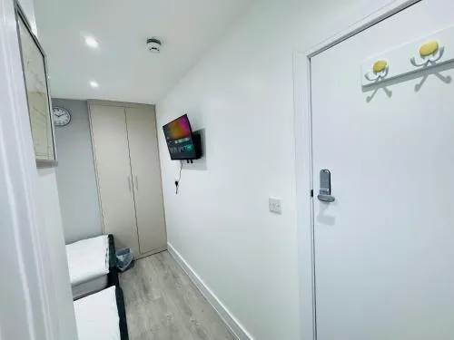 Letza House - Private En-Suite Rooms near Cardiff City Centre photo 101