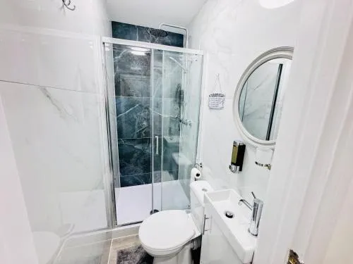 Letza House - Private En-Suite Rooms near Cardiff City Centre photo 105