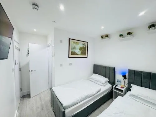Letza House - Private En-Suite Rooms near Cardiff City Centre photo 109