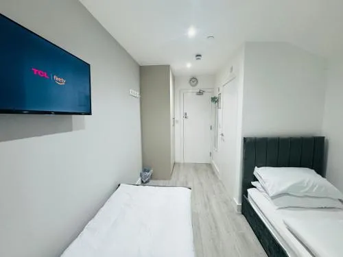 Letza House - Private En-Suite Rooms near Cardiff City Centre photo 6