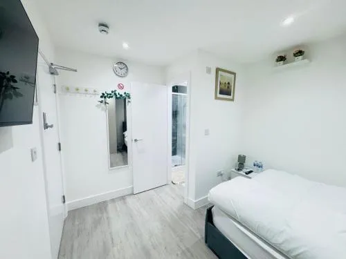 Letza House - Private En-Suite Rooms near Cardiff City Centre photo 115