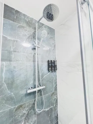 Letza House - Private En-Suite Rooms near Cardiff City Centre photo 122