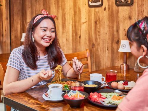 Jídlo v hotelu nebo okolí