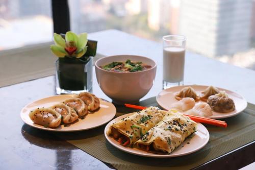 Jídlo v hotelu nebo okolí