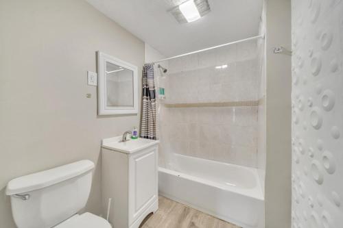 Phòng tắm tại Chandler Corner Suites