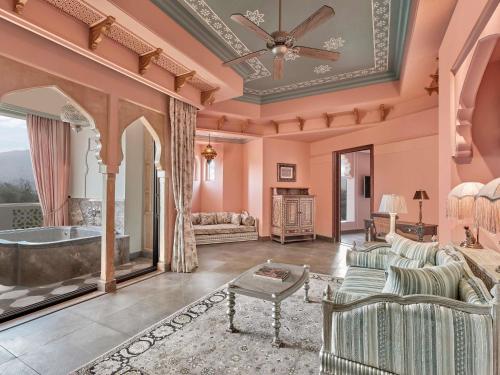 Phòng tắm tại Raffles Jaipur