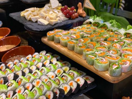 Mad på resortet eller i nærheden