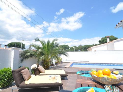 Casa Chic con Piscina Privada y Wi-Fi - HISP-7-80