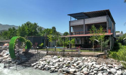 Family River Villa