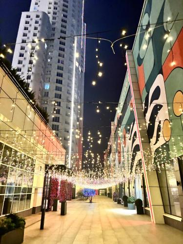 Luxury condos on 18th, 19th, 5th and 3rd floor, with pool, fitness, parking included