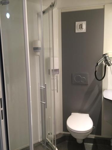 Ванна кімната в petite pause rochelaise